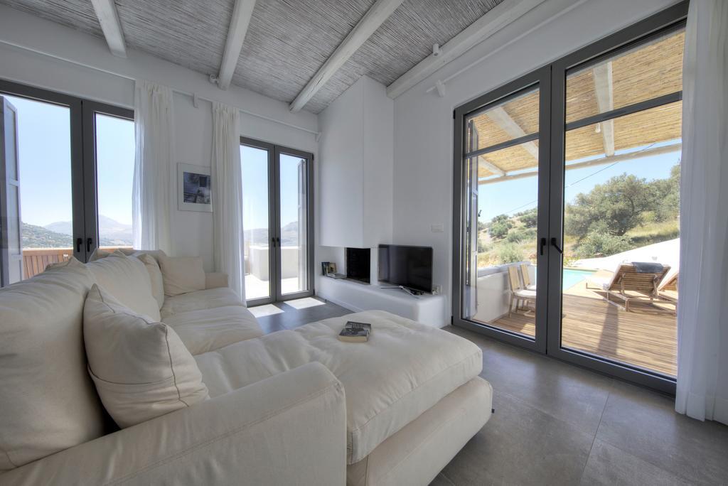 Villa Nissos Плакиас Экстерьер фото